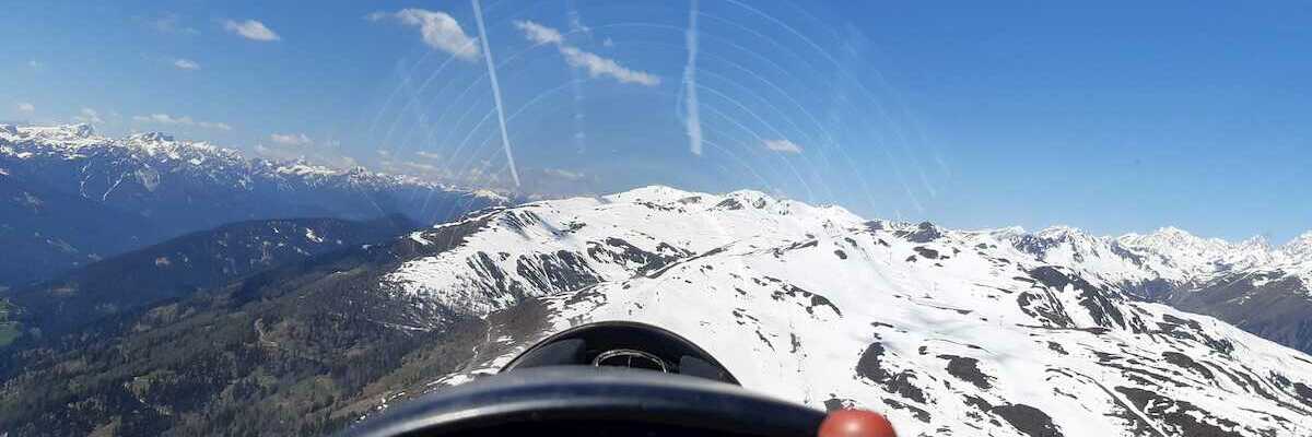 Flugwegposition um 10:29:09: Aufgenommen in der Nähe von Gemeinde Sillian, 9920, Österreich in 2353 Meter
